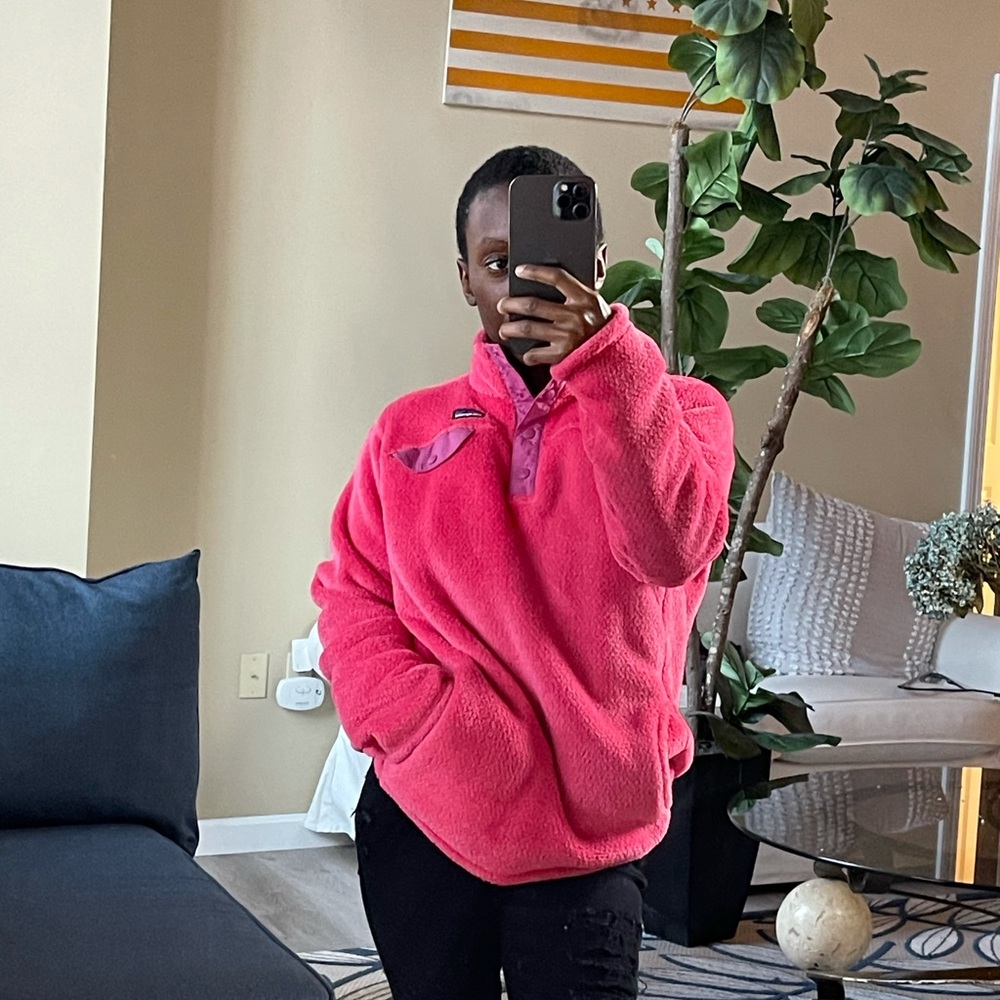Patagonia Solid Pattern Girls XXL Pink Fleece.